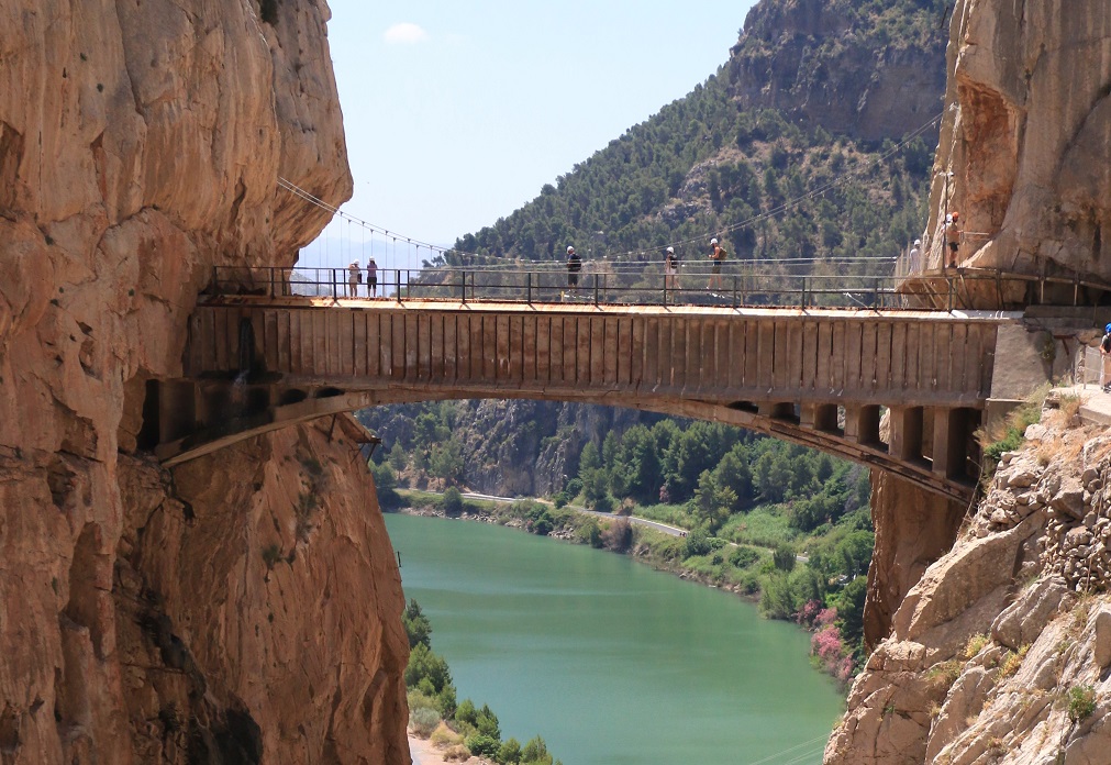 Con las entradas del Caminito del Rey recorrerá el puente del Desfiladero de los Gaitanes